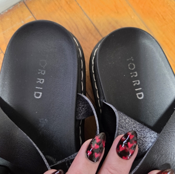 Torrid Black lace-up gladiator strappy sandals size 9 wide width white stitching - Picture 12 of 16